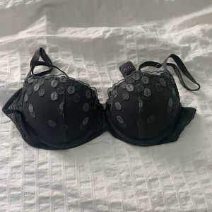 Push-up bra
